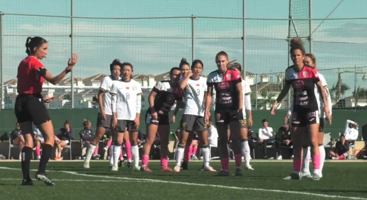  唐佳麗梅開二度、邵子欽破門，中國(guó)女足3-2擊敗Alhama俱樂部女足