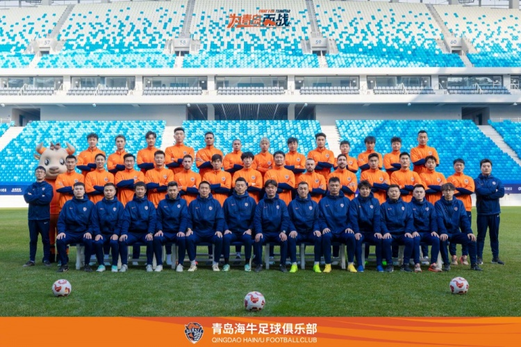  青島海牛一線隊(duì)名單：老將鄭龍、薩里奇坐鎮(zhèn)，金洋洋等新援在列