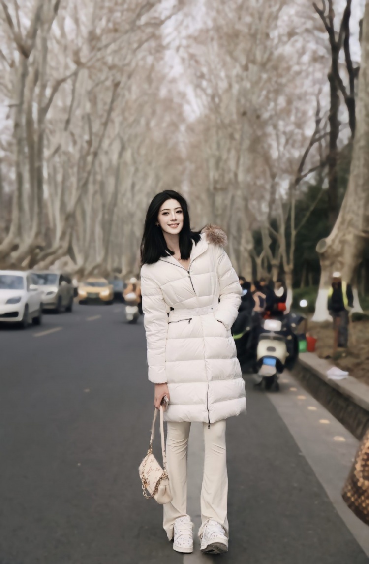  煙雨下江南！卓識游南京：卿言一句梧桐美 吾種梧桐滿京城