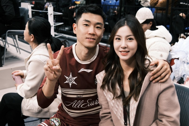  很搭！高詩巖妻子曬多張美照：打卡全明星 吉林下次見