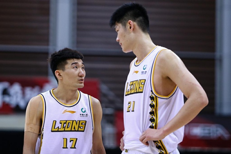  本賽季主場金身告破！張寧上籃絕殺 廣廈12連勝&主場19連勝遭終結(jié)