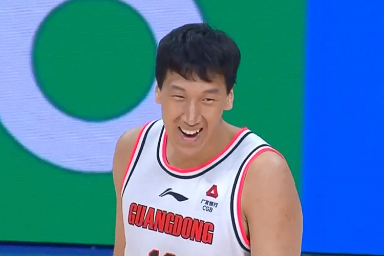  高炮臺開火！杜潤旺10中8&三分6中5砍下全隊第二高的21分