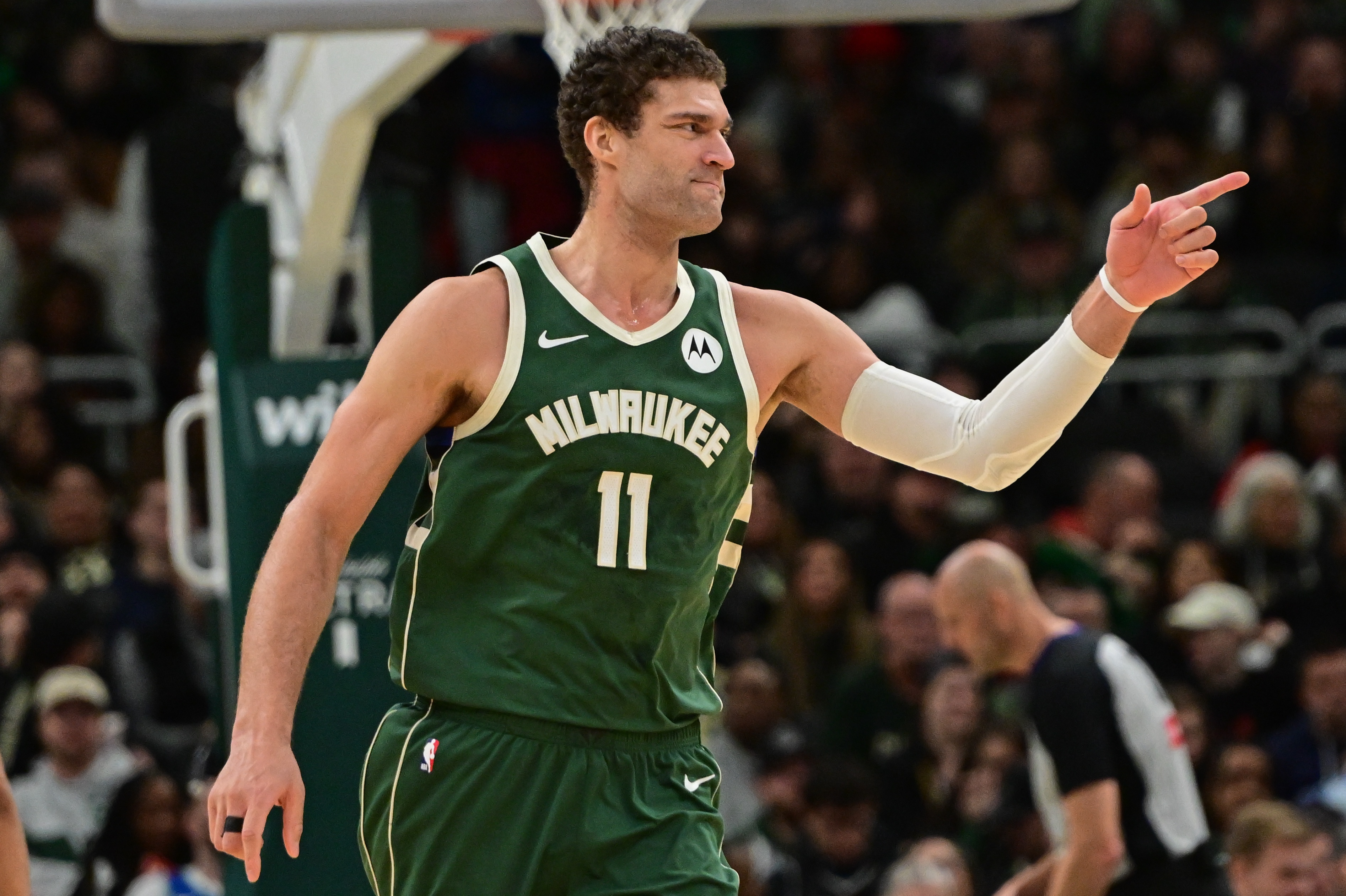  3B中鋒！大洛佩茲蓋帽數(shù)2038次超越加內(nèi)特 升至NBA歷史第18位