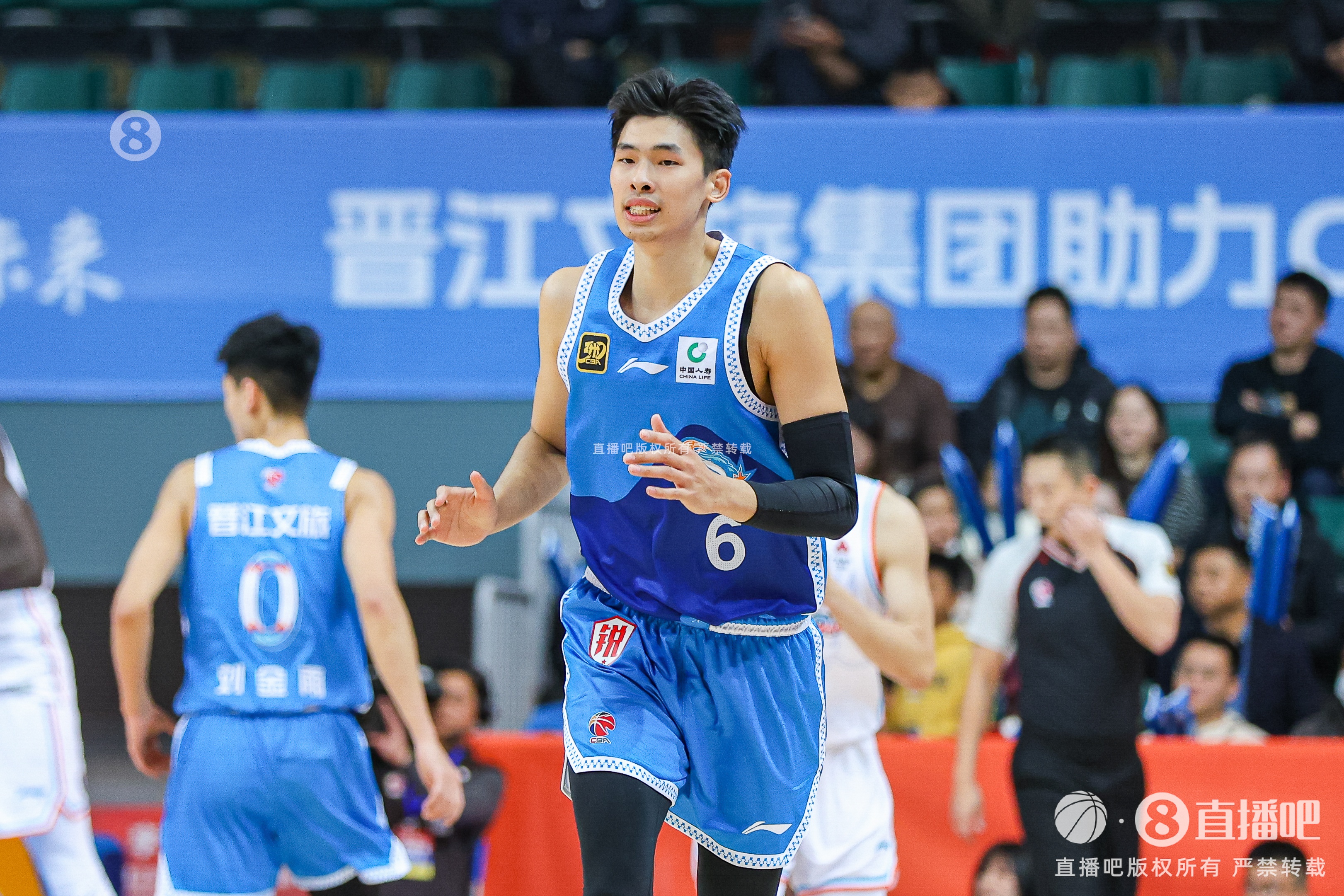 越打越好！鄒陽末節(jié)連進關(guān)鍵球&罰球致勝 13中8&9罰8中砍25分11板