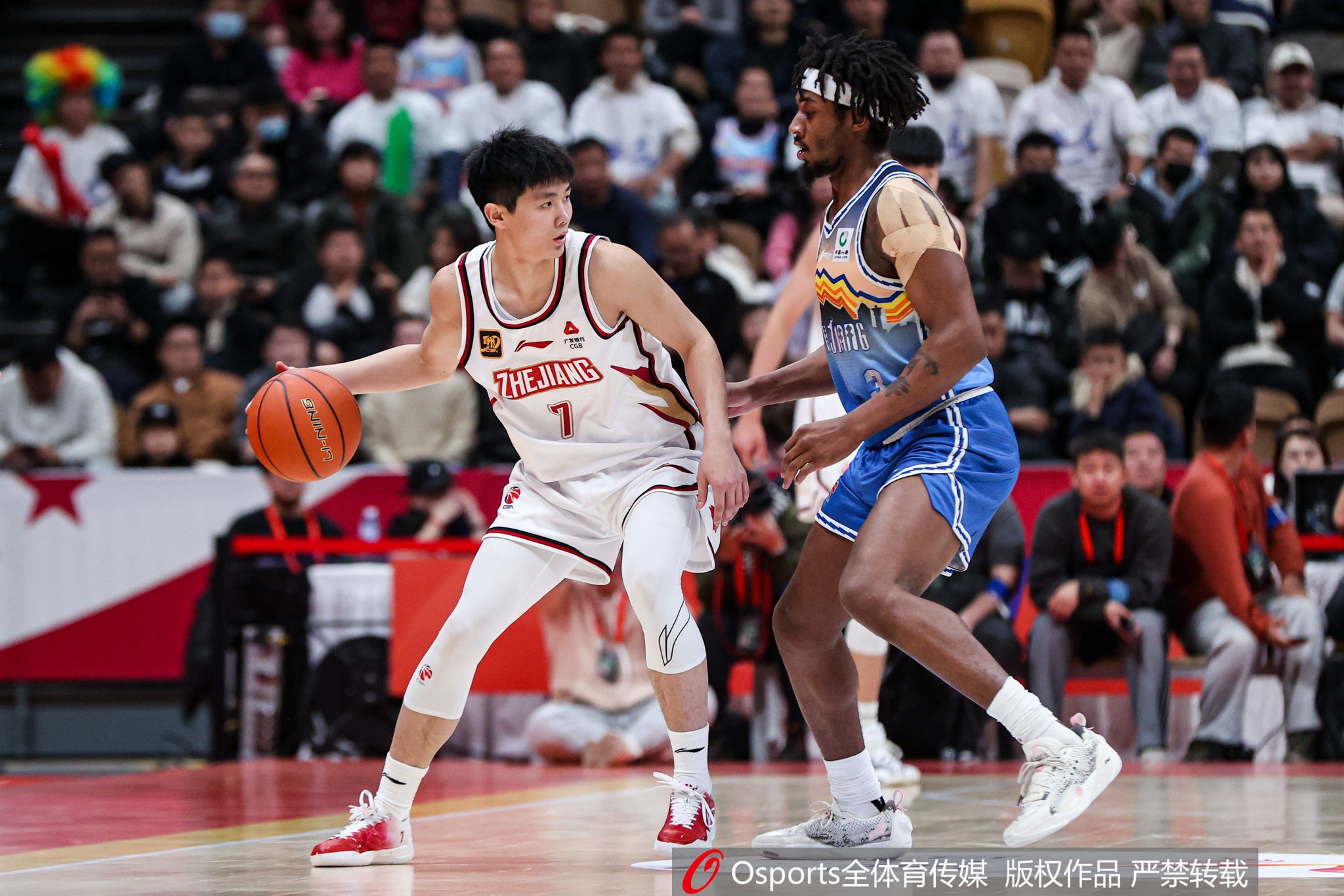  未來(lái)可期！17歲小將李?lèi)傊?中2拿5分1板1斷 單斷外援&壓哨三分